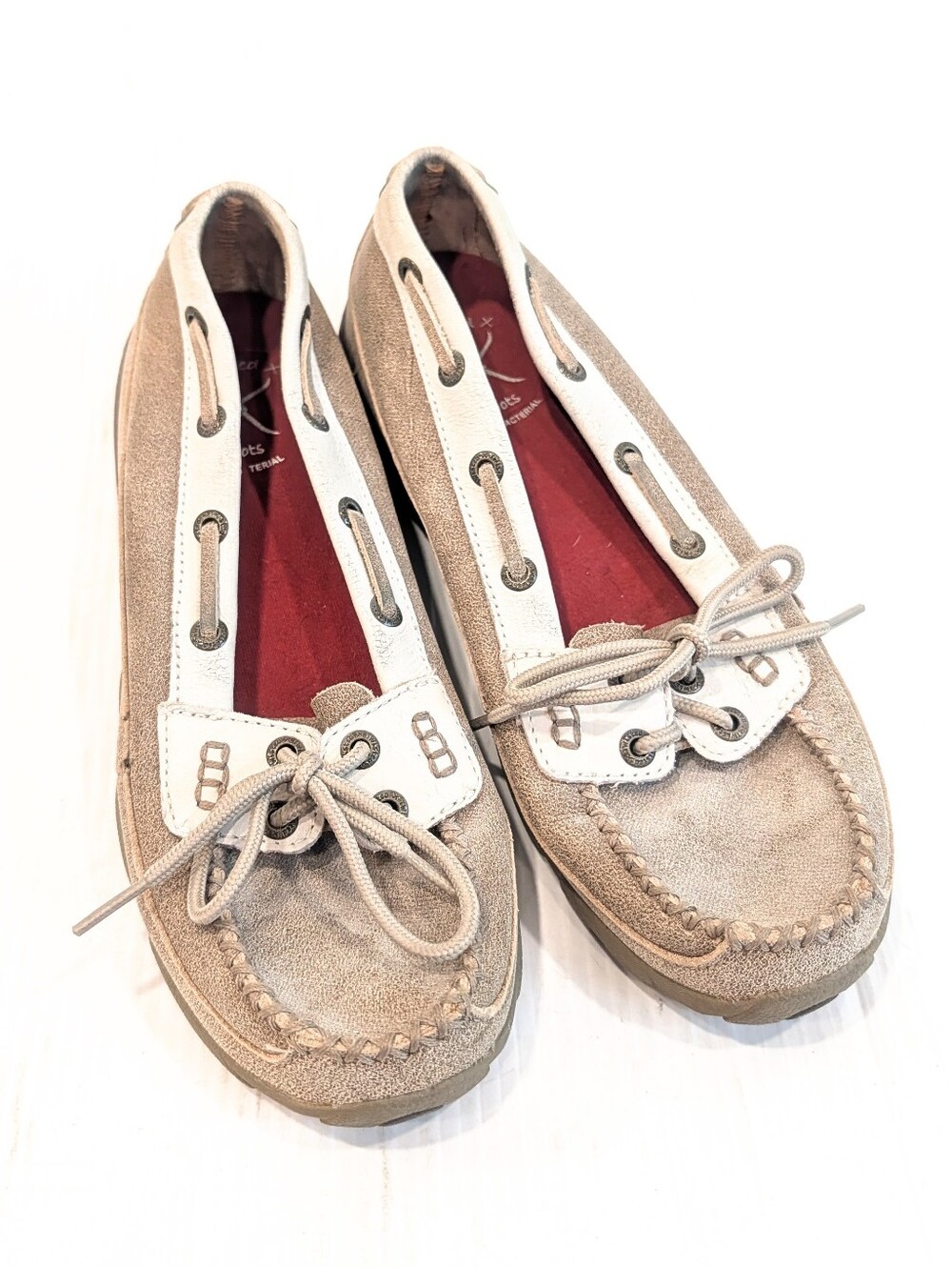 TWISTED X Women's Tan Suede Leather Moccasin Loafers with White Trim Size 7